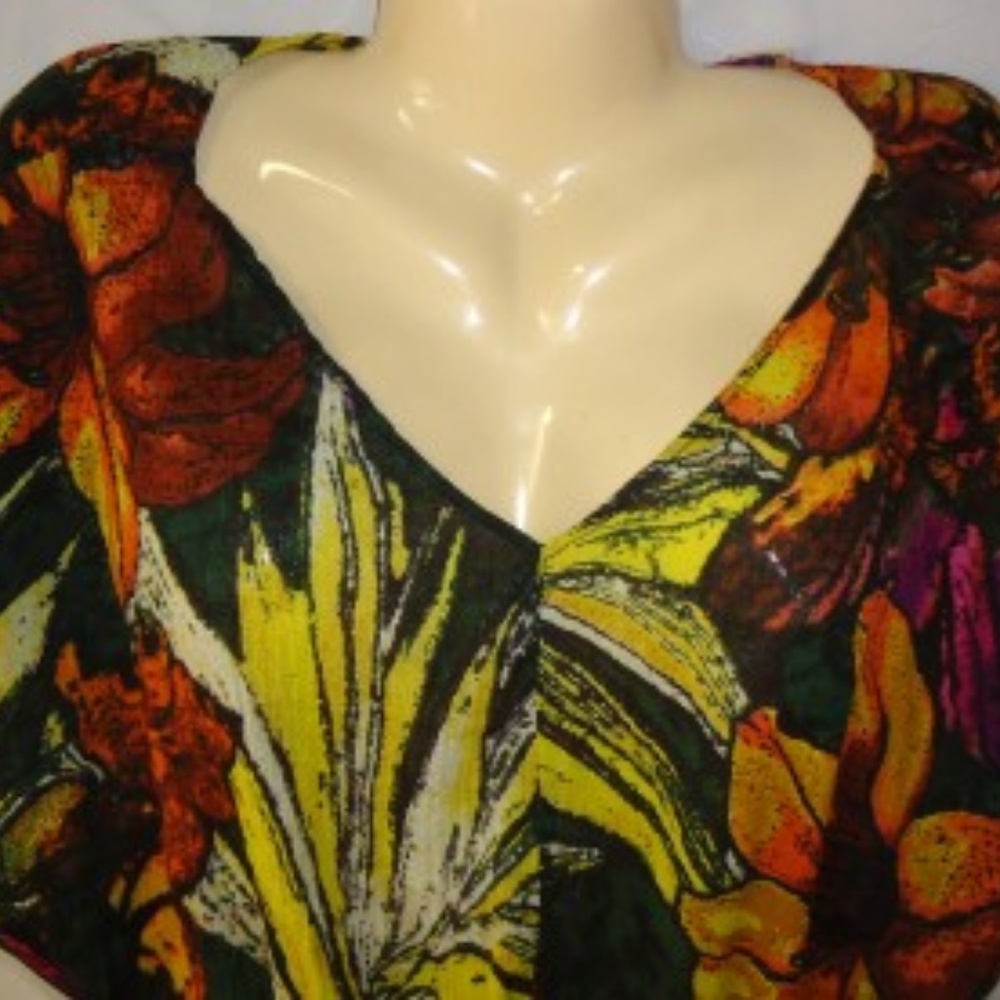 Women's Art & Soul NWT Pullover Top Medium - Picture 2 of 2